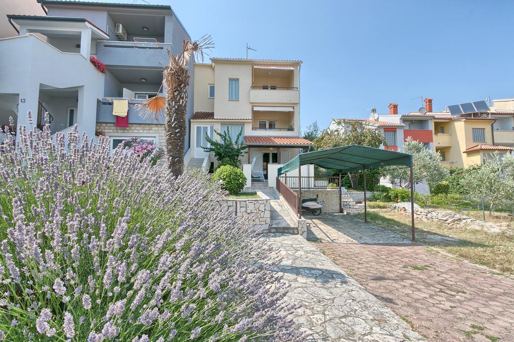 Apartments Veruda Porat Pula Luaran gambar
