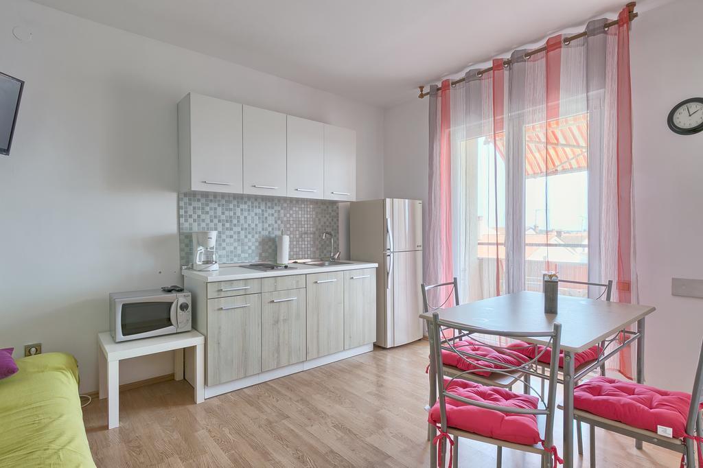 Apartments Veruda Porat Pula Luaran gambar