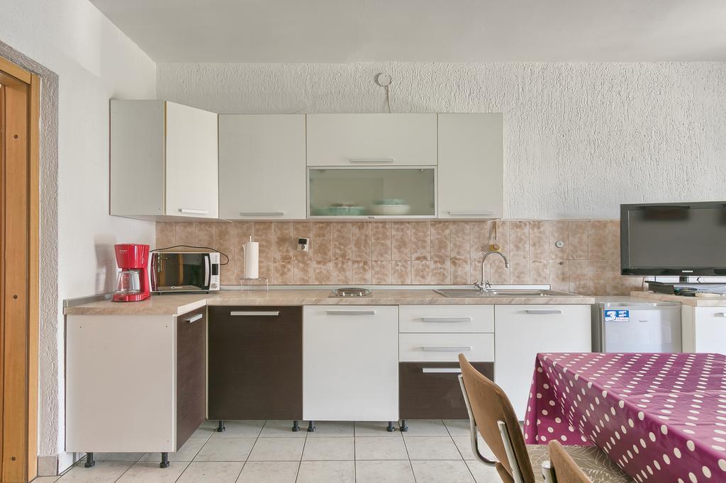 Apartments Veruda Porat Pula Luaran gambar
